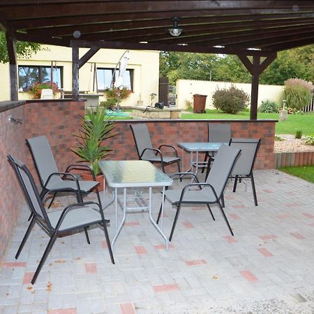 Apartmany Nad Parkem Broumov Buitenkant foto
