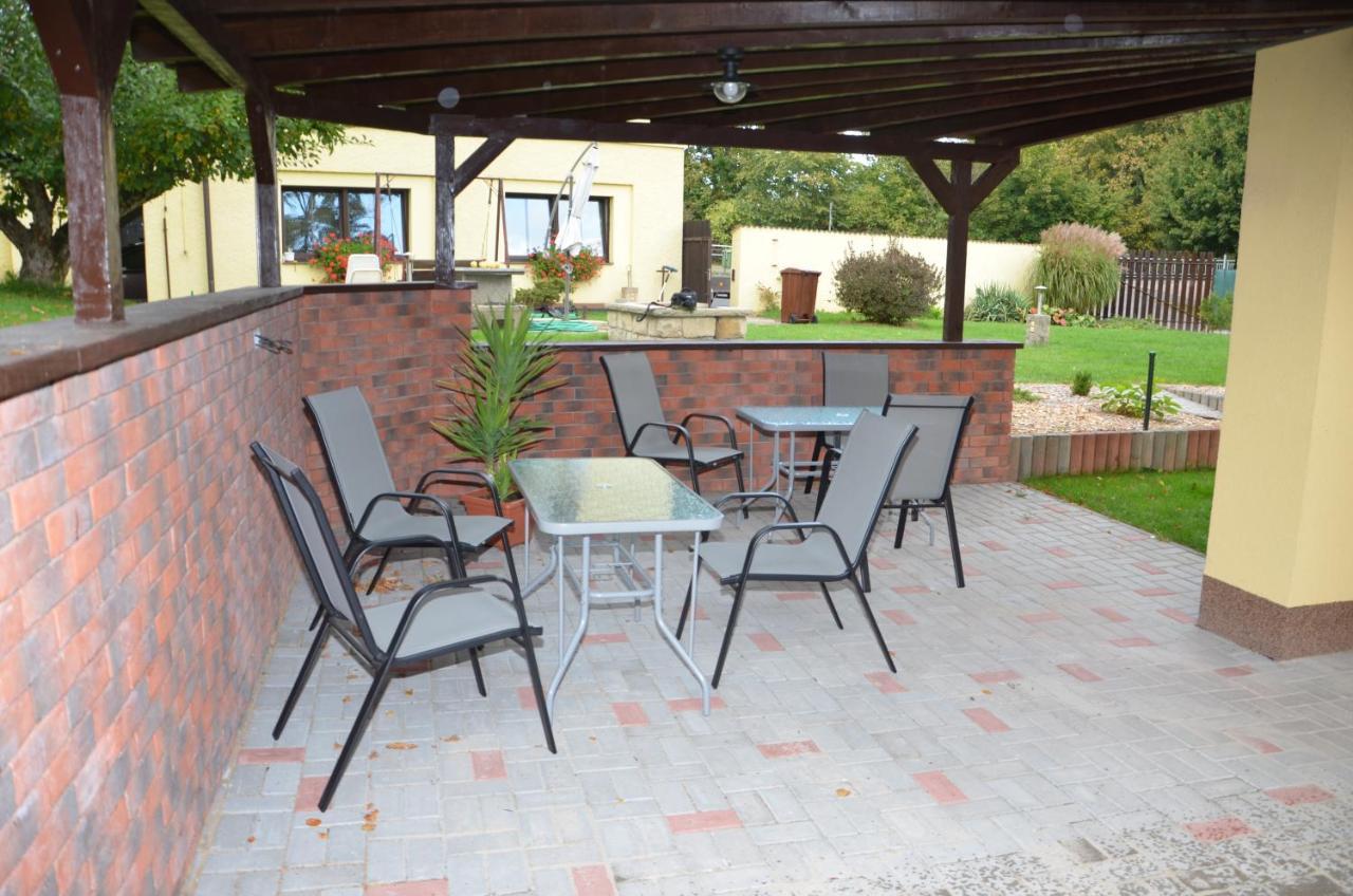 Apartmany Nad Parkem Broumov Buitenkant foto